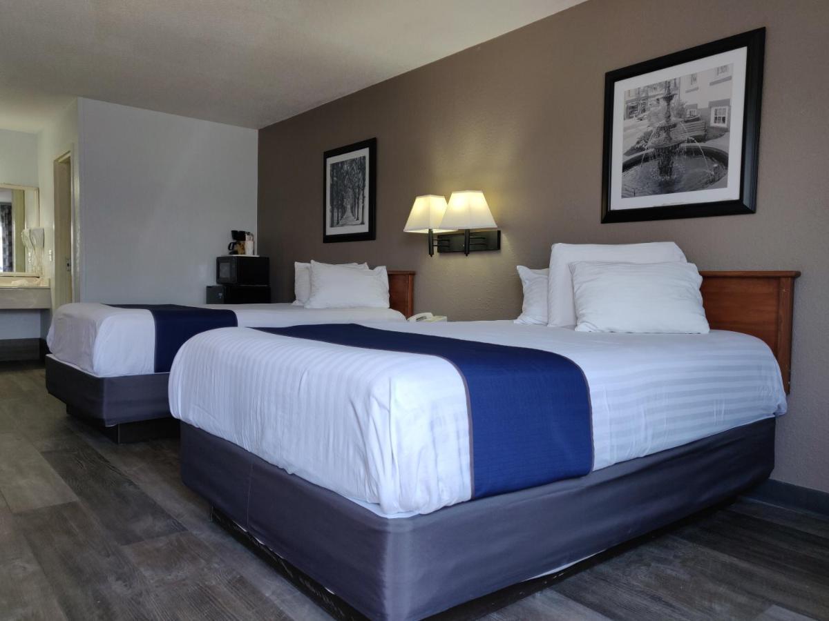 Cedar Cove Motel Sandusky Exterior photo